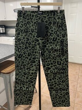 NWT: RiPnDip Straight Leg pants